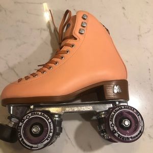 Moxi Beach Bunny Roller Skates